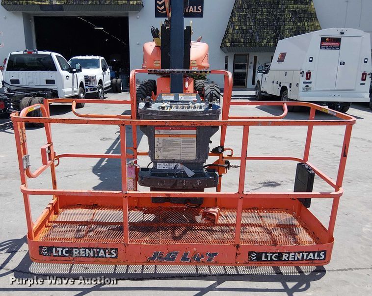 image for item EC3812 2010 JLG 1250AJP boom lift