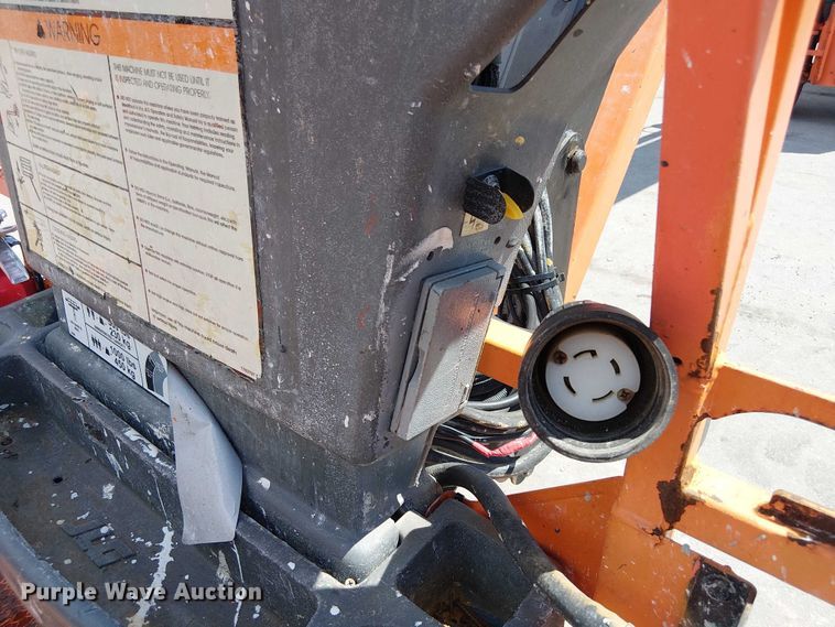 image for item EC3812 2010 JLG 1250AJP boom lift