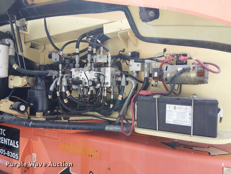 image for item EC3812 2010 JLG 1250AJP boom lift