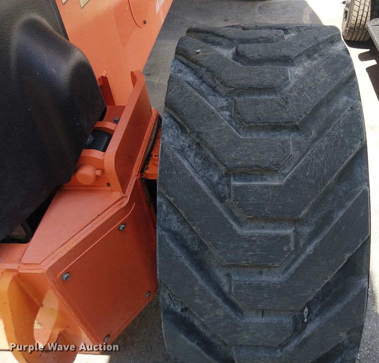 image for item EC3812 2010 JLG 1250AJP boom lift