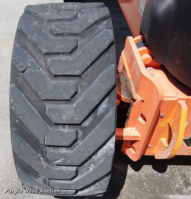 image for item EC3812 2010 JLG 1250AJP boom lift