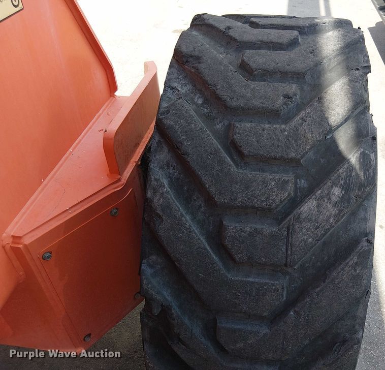 image for item EC3812 2010 JLG 1250AJP boom lift