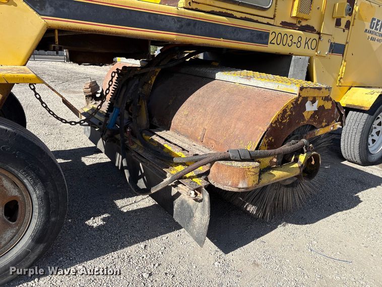 image for item EC8035 2011 GEFFS 1-MS20038KO-24 broom