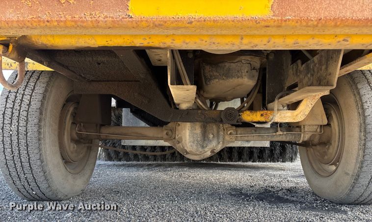 image for item EC8035 2011 GEFFS 1-MS20038KO-24 broom