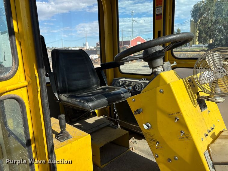 image for item EC8035 2011 GEFFS 1-MS20038KO-24 broom