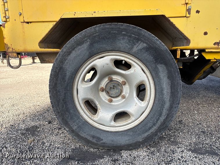 image for item EC8035 2011 GEFFS 1-MS20038KO-24 broom