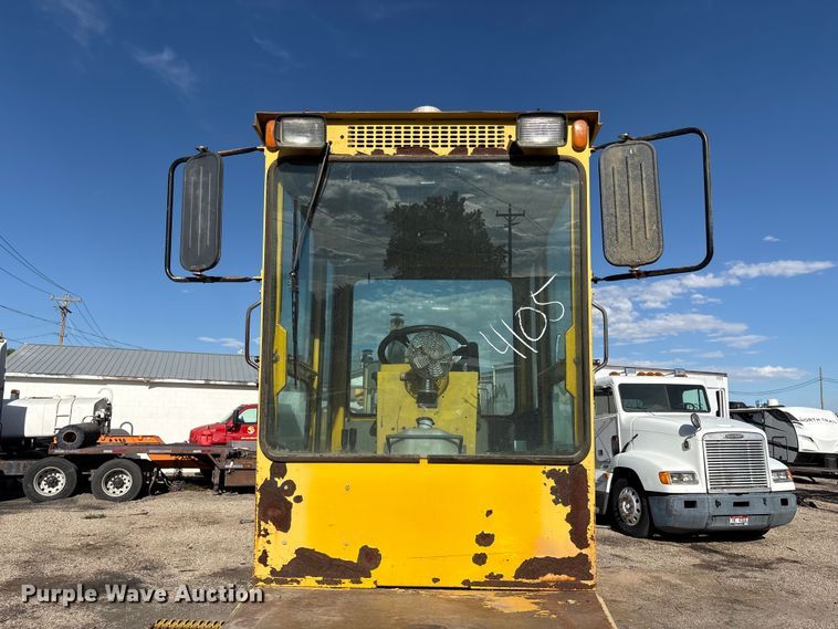 image for item EC8036 2011 GEFFS 1-MS20038KO-25 broom