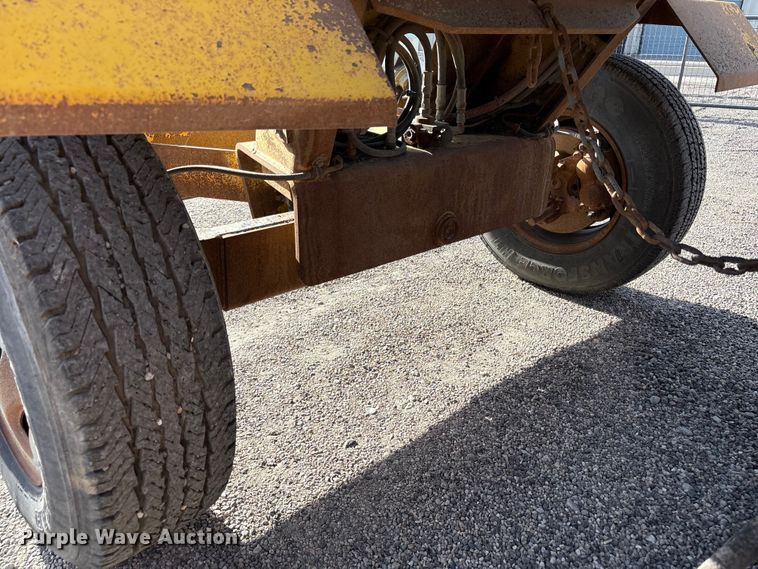 image for item EC8036 2011 GEFFS 1-MS20038KO-25 broom