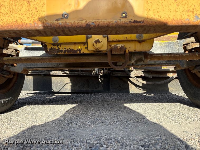 image for item EC8036 2011 GEFFS 1-MS20038KO-25 broom