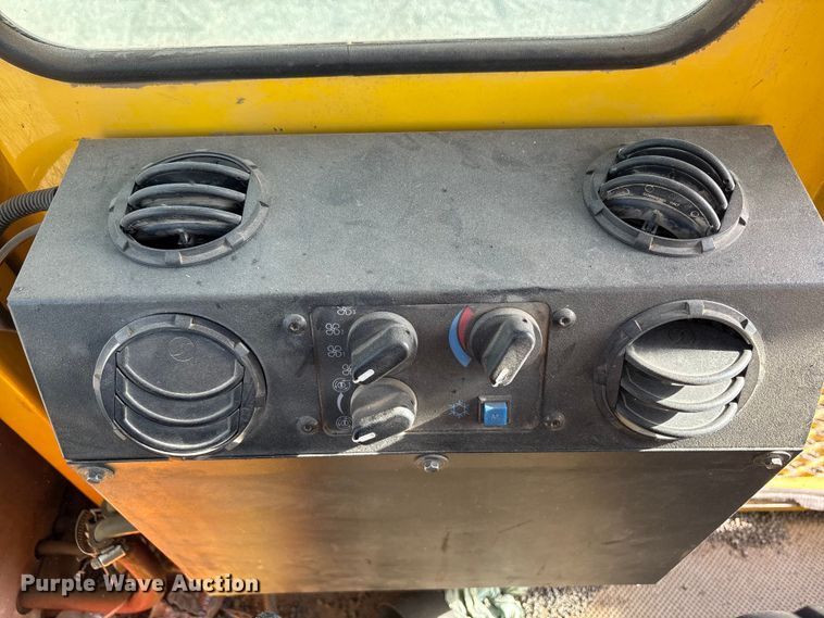 image for item EC8036 2011 GEFFS 1-MS20038KO-25 broom