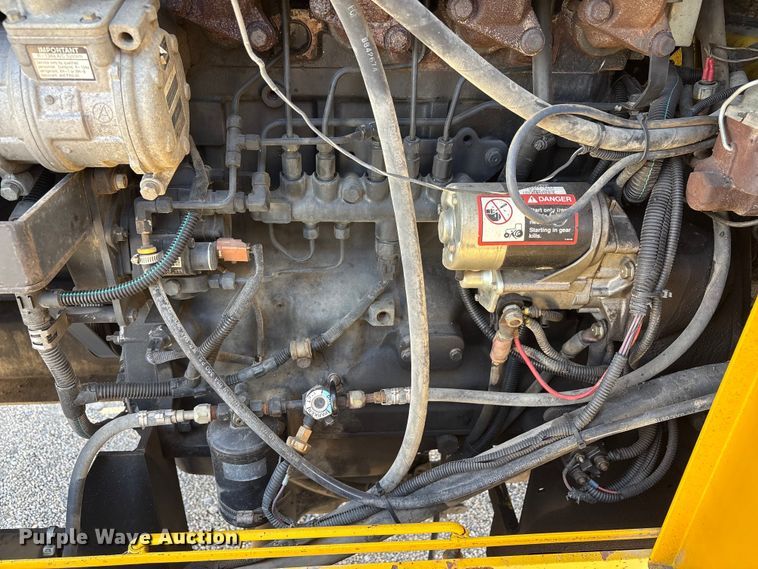 image for item EC8036 2011 GEFFS 1-MS20038KO-25 broom