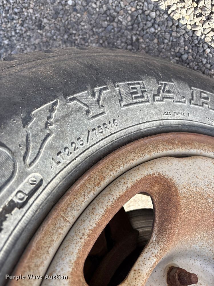 image for item EC8036 2011 GEFFS 1-MS20038KO-25 broom