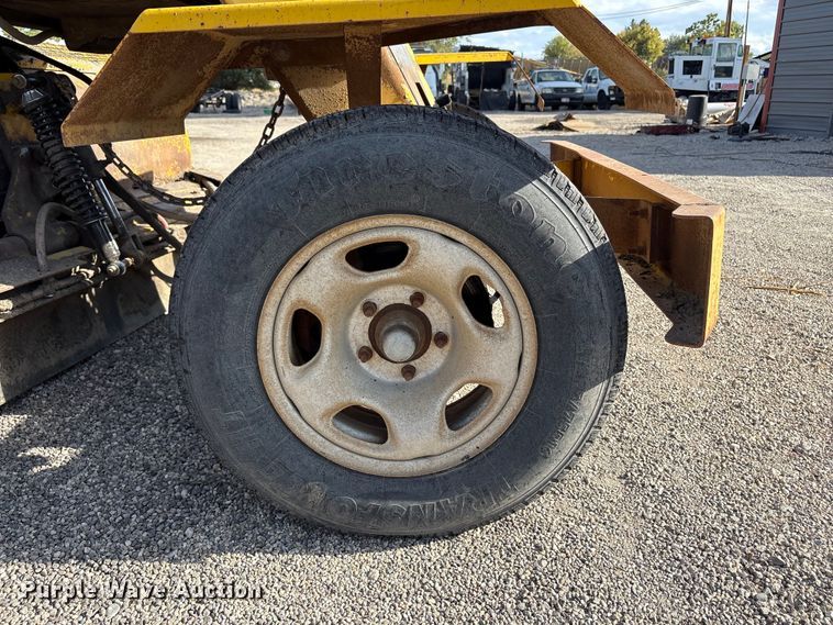 image for item EC8036 2011 GEFFS 1-MS20038KO-25 broom