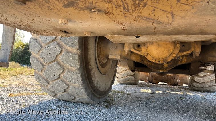 image for item ED2248 1996 Caterpillar 980G wheel loader