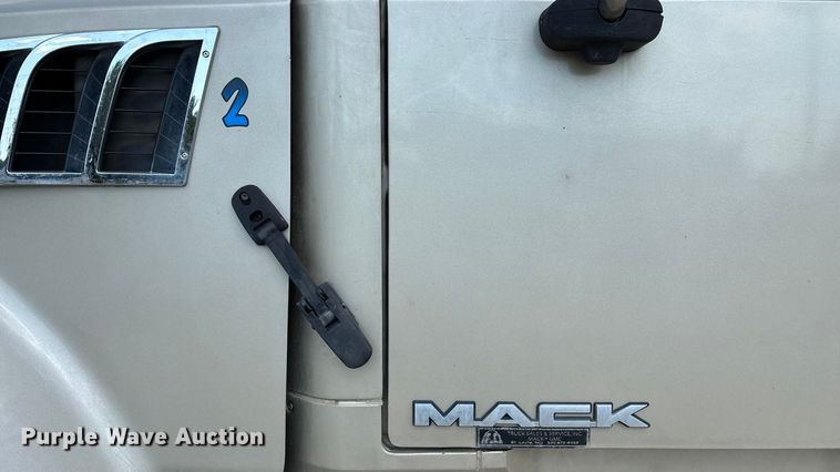 image for item ED2264 2007 Mack CTP dump truck