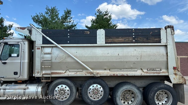 image for item ED2264 2007 Mack CTP dump truck