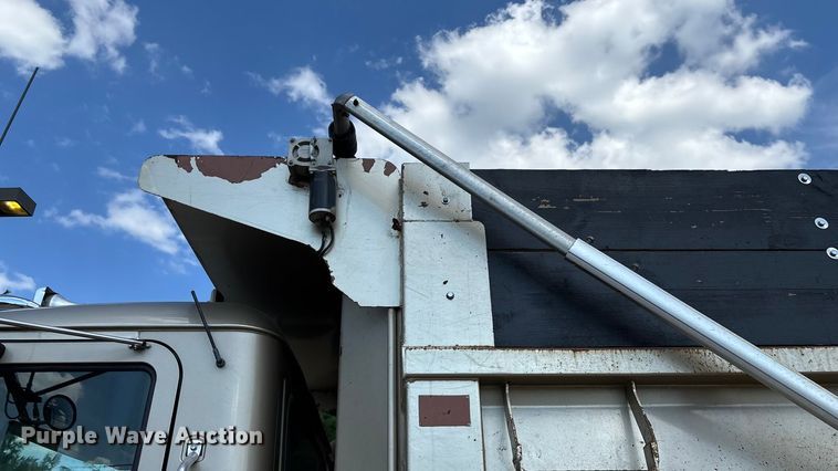 image for item ED2264 2007 Mack CTP dump truck