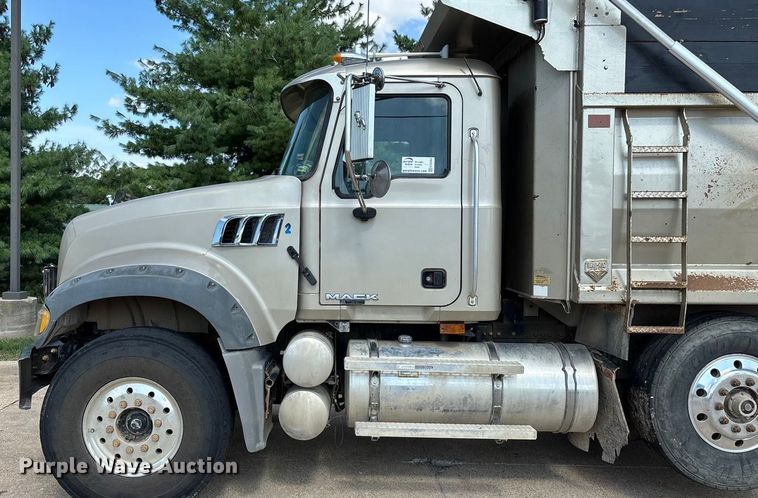 image for item ED2264 2007 Mack CTP dump truck