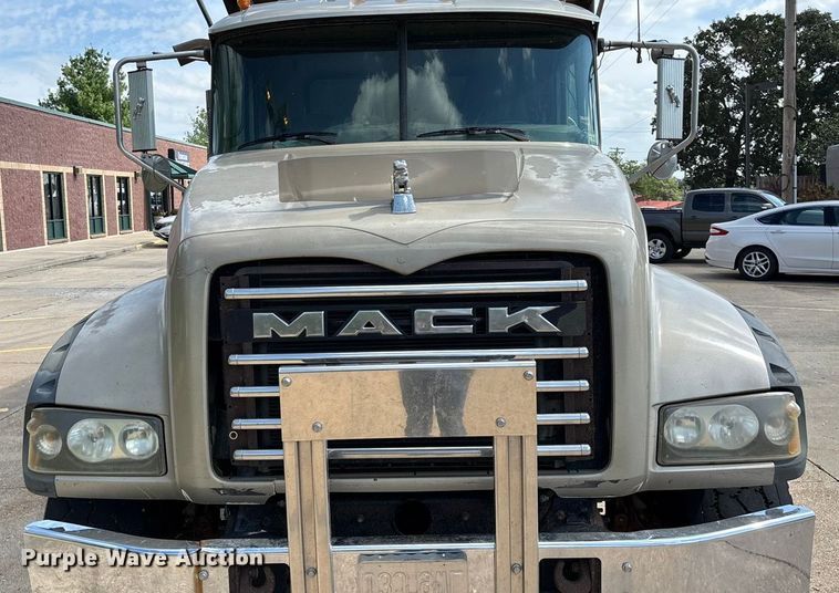 image for item ED2264 2007 Mack CTP dump truck