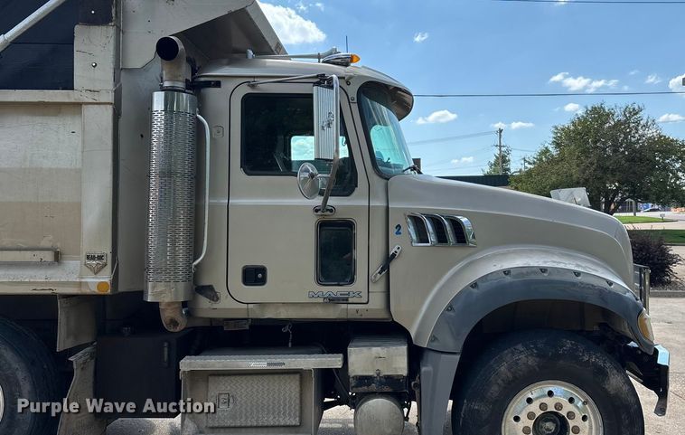 image for item ED2264 2007 Mack CTP dump truck