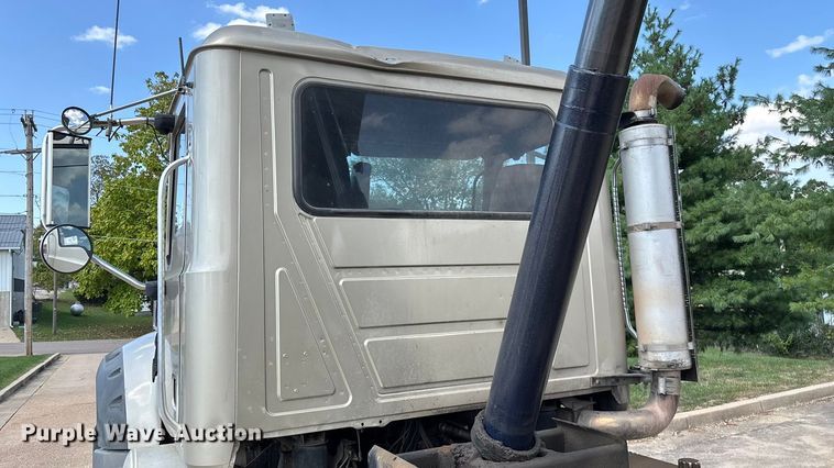 image for item ED2264 2007 Mack CTP dump truck