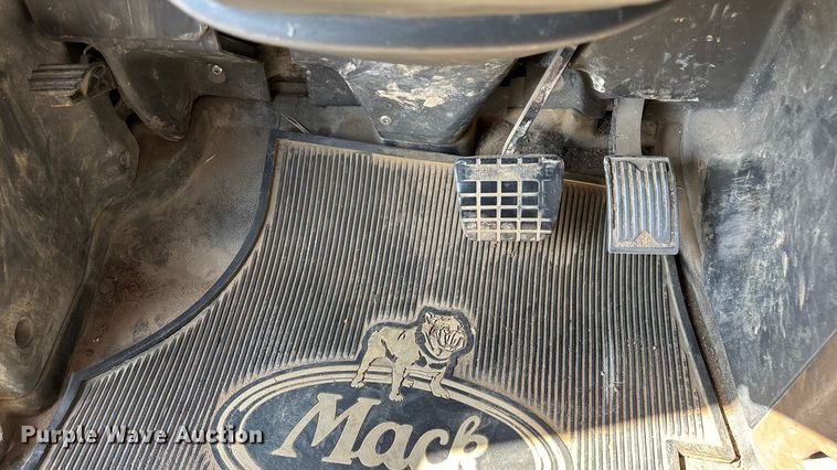 image for item ED2264 2007 Mack CTP dump truck