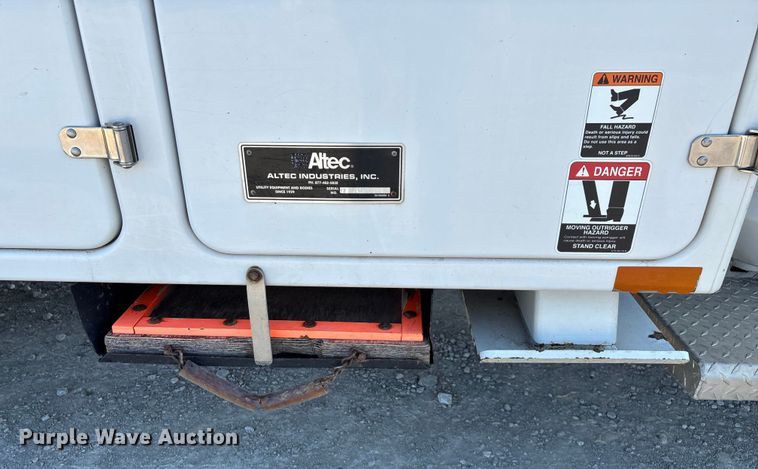 image for item ED2265 2015 RAM 5500 bucket truck