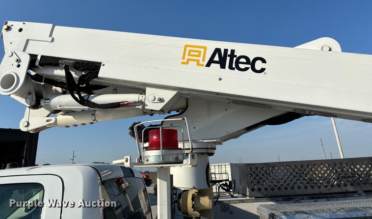 image for item ED2265 2015 RAM 5500 bucket truck