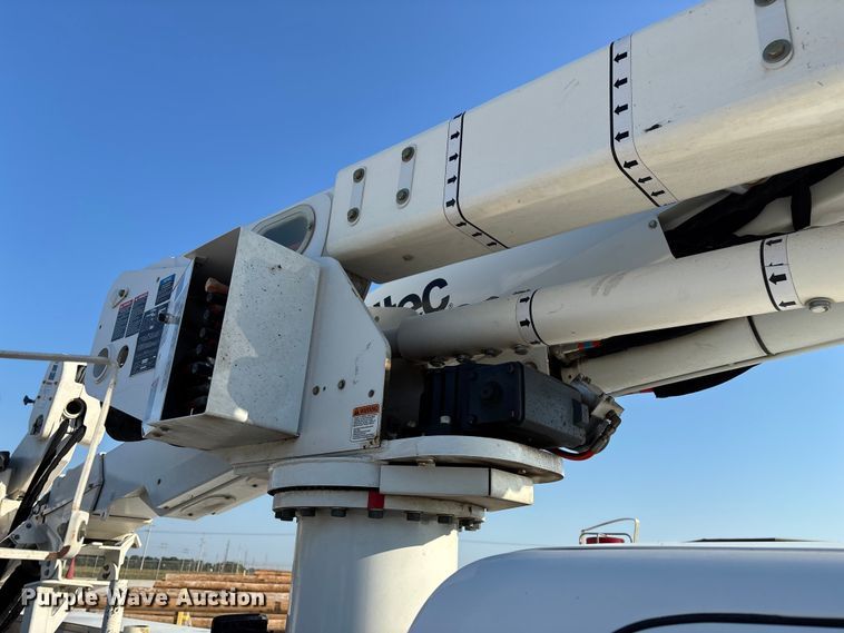 image for item ED2265 2015 RAM 5500 bucket truck