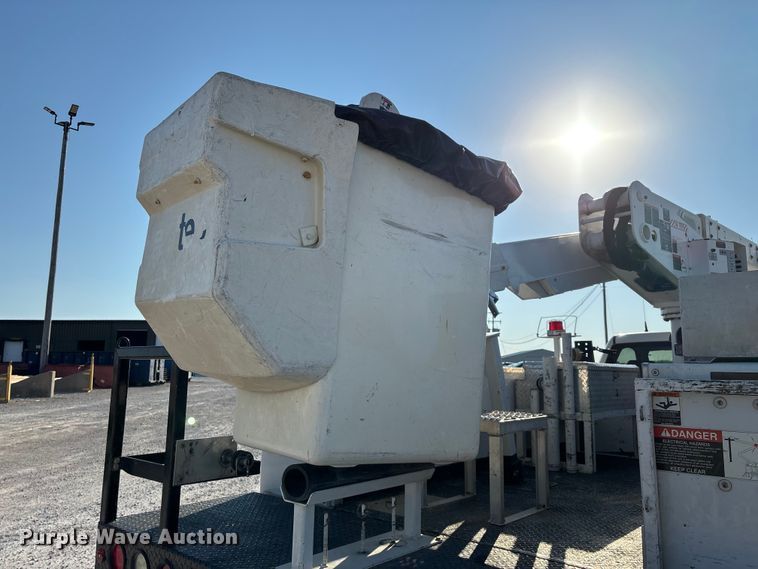 image for item ED2265 2015 RAM 5500 bucket truck