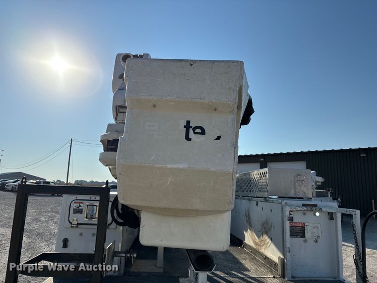 image for item ED2265 2015 RAM 5500 bucket truck