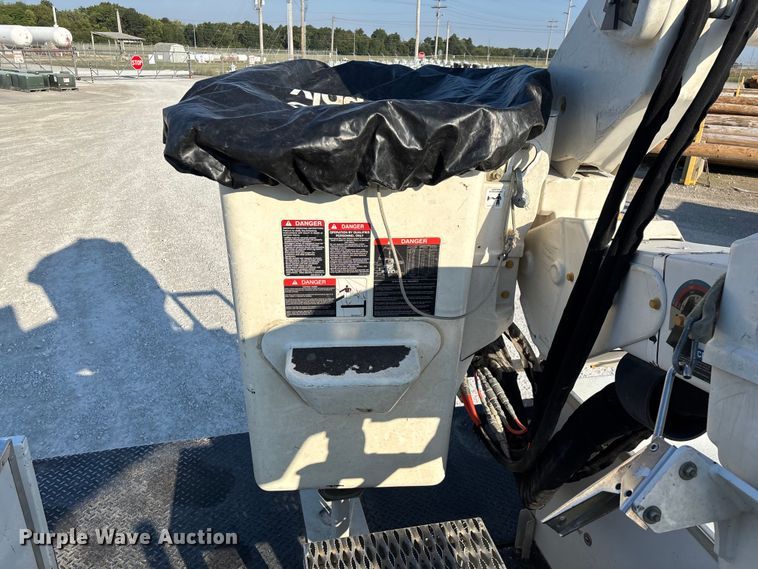 image for item ED2265 2015 RAM 5500 bucket truck