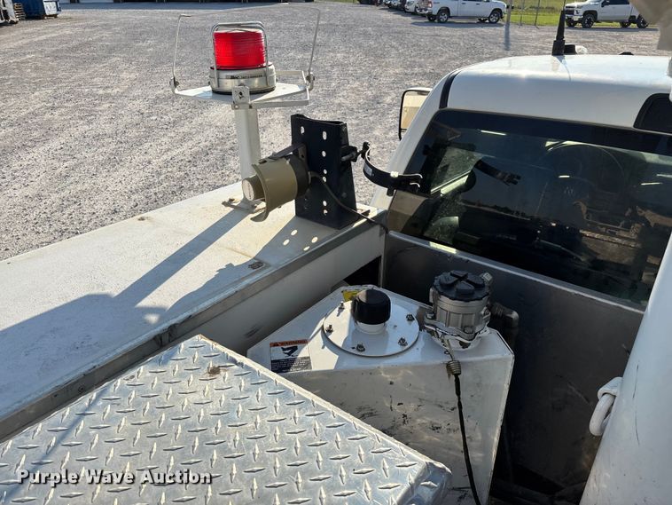 image for item ED2265 2015 RAM 5500 bucket truck