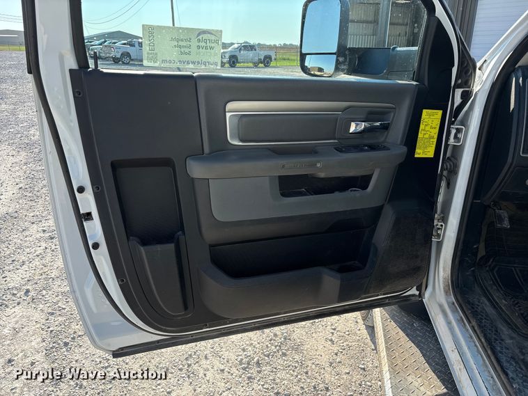 image for item ED2265 2015 RAM 5500 bucket truck