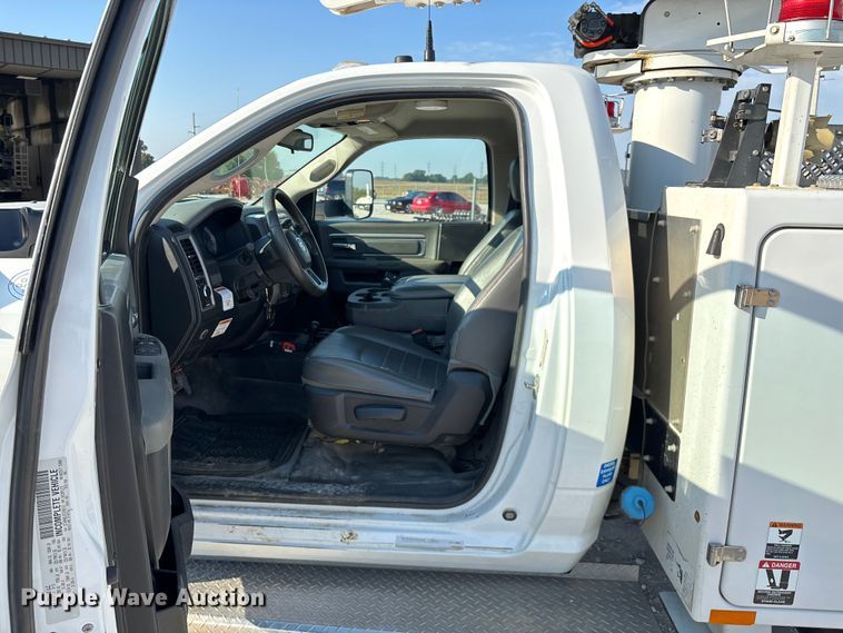 image for item ED2265 2015 RAM 5500 bucket truck