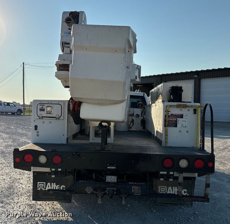 image for item ED2266 2012 Dodge Ram 5500 bucket truck