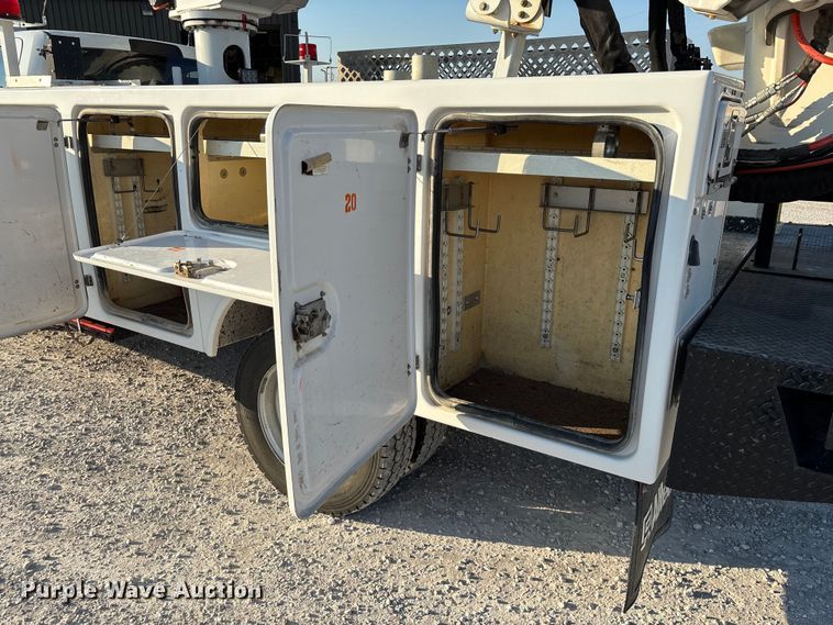 image for item ED2266 2012 Dodge Ram 5500 bucket truck