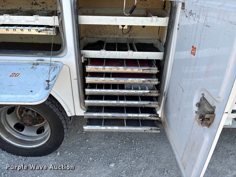 image for item ED2266 2012 Dodge Ram 5500 bucket truck