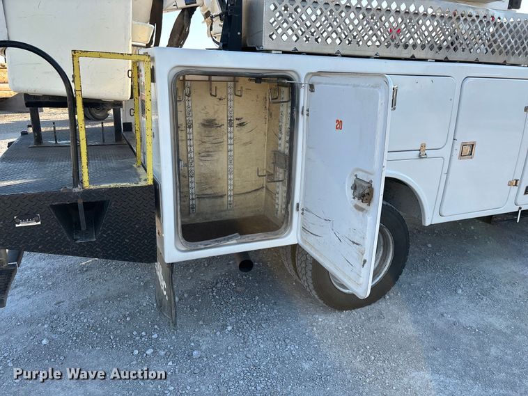 image for item ED2266 2012 Dodge Ram 5500 bucket truck