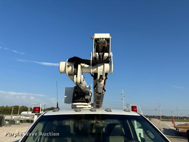 image for item ED2266 2012 Dodge Ram 5500 bucket truck