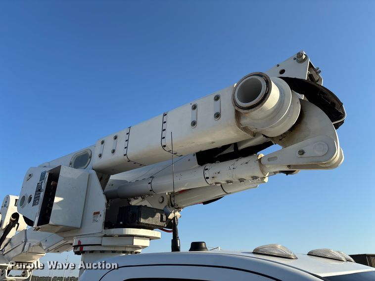 image for item ED2266 2012 Dodge Ram 5500 bucket truck