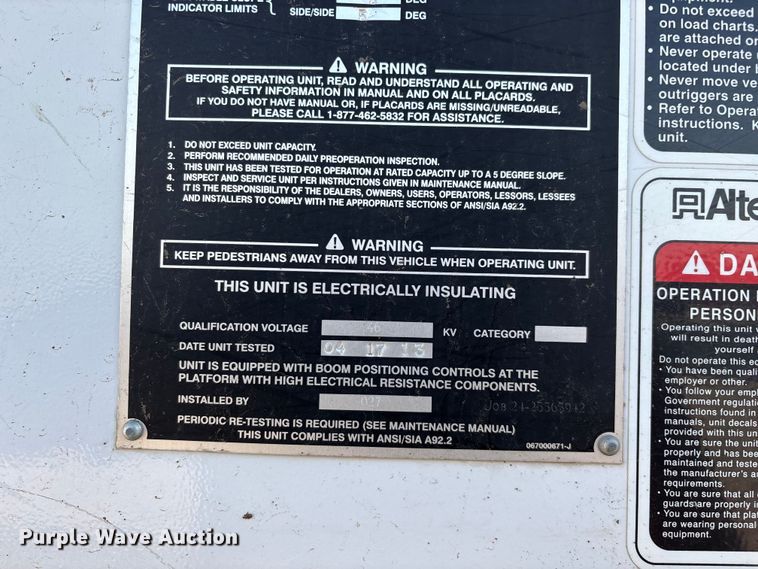 image for item ED2266 2012 Dodge Ram 5500 bucket truck