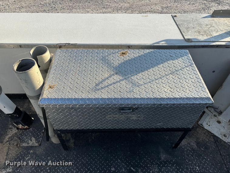 image for item ED2266 2012 Dodge Ram 5500 bucket truck