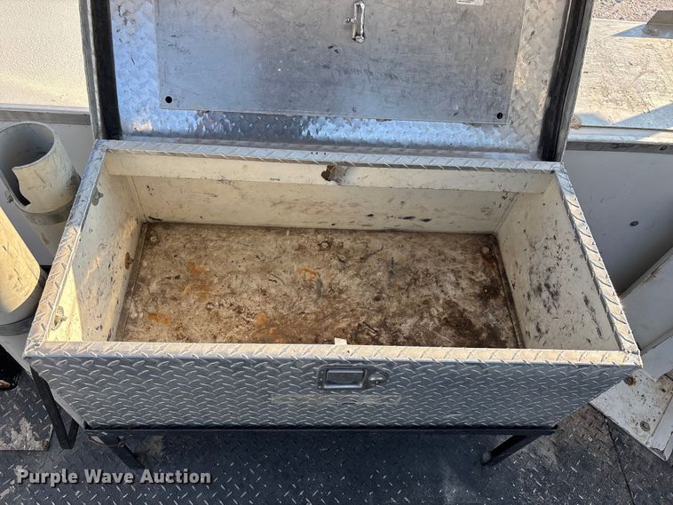 image for item ED2266 2012 Dodge Ram 5500 bucket truck