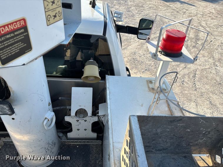 image for item ED2266 2012 Dodge Ram 5500 bucket truck