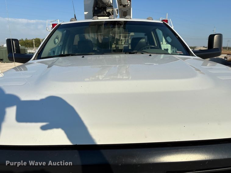 image for item ED2266 2012 Dodge Ram 5500 bucket truck