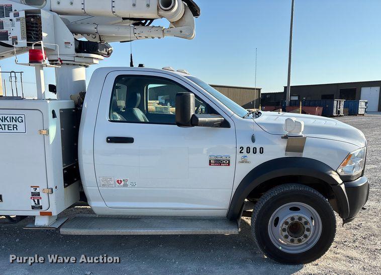 image for item ED2266 2012 Dodge Ram 5500 bucket truck