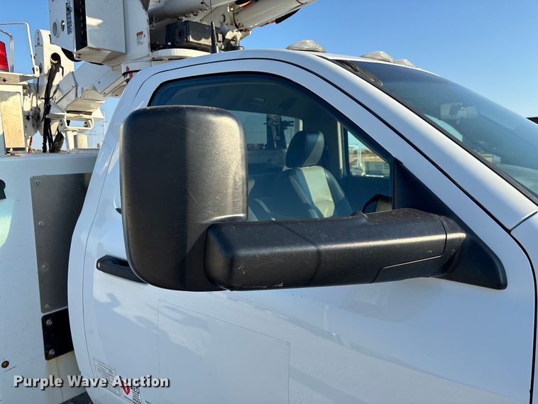 image for item ED2266 2012 Dodge Ram 5500 bucket truck