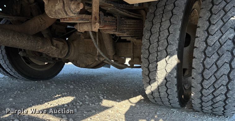 image for item ED2266 2012 Dodge Ram 5500 bucket truck