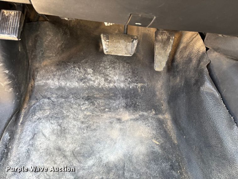 image for item ED2266 2012 Dodge Ram 5500 bucket truck